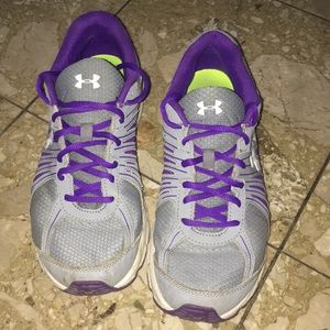 Under armour tennis shoes